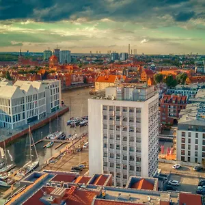 Szafarnia 10 Old Town Хостел